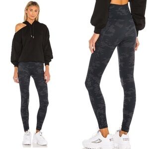 Spanx Look at Me Now Camo Leggings S